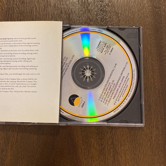 Eagles Desperado CD 11 Tracks Mfd. for BMG Direct - Picture 3 of 6